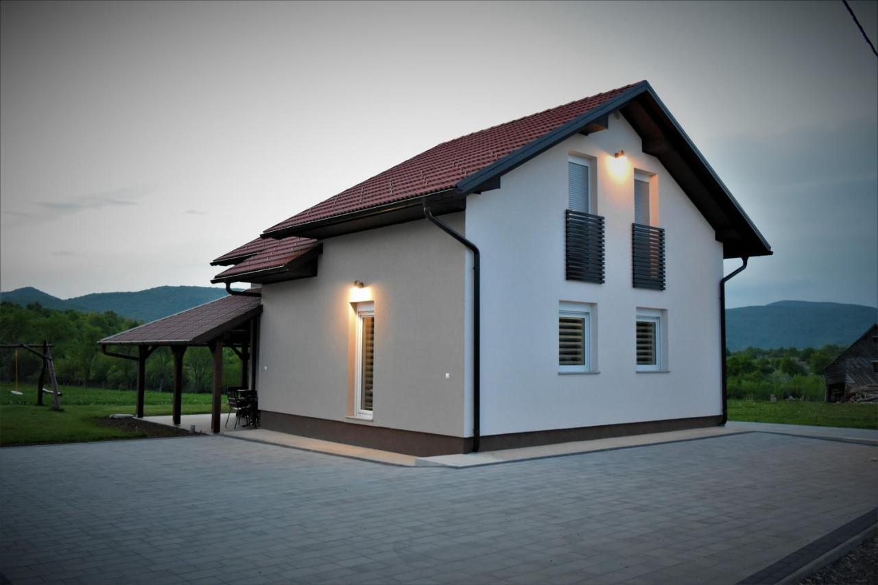 Guest House Tonka Otočac Eksteriør bilde